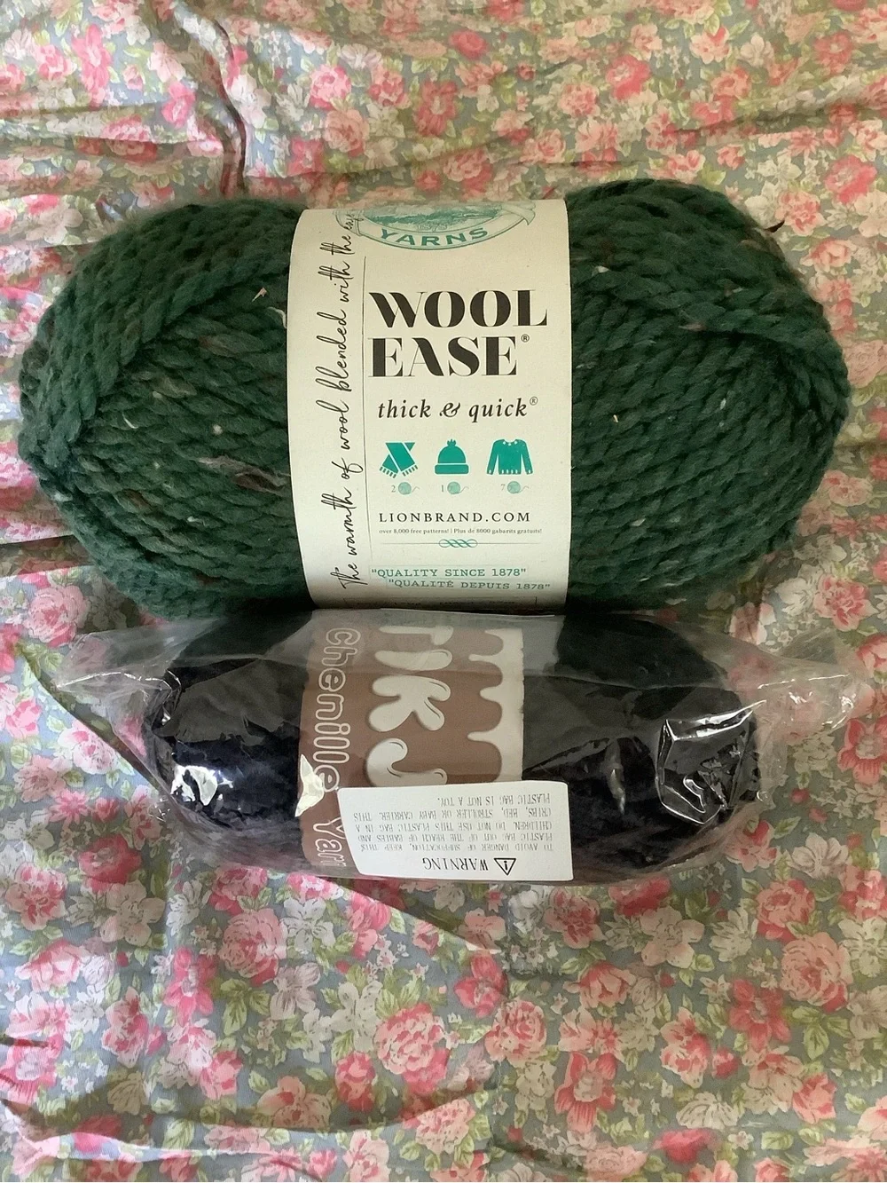 Yarn Lot - Bernat Blanket Sparkle/Wool Ease/ Chenille Skien